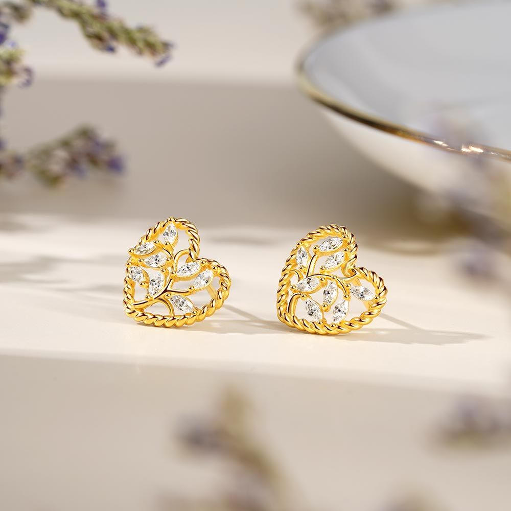 Gold Leaves& Heart-Shaped Stud Earrings